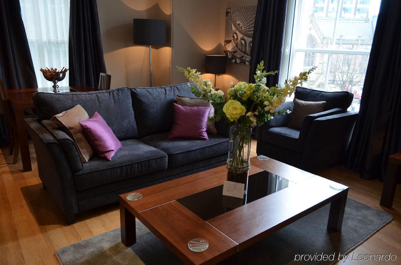 Quebecs Luxury Apart-hotel Leeds (West Yorkshire)